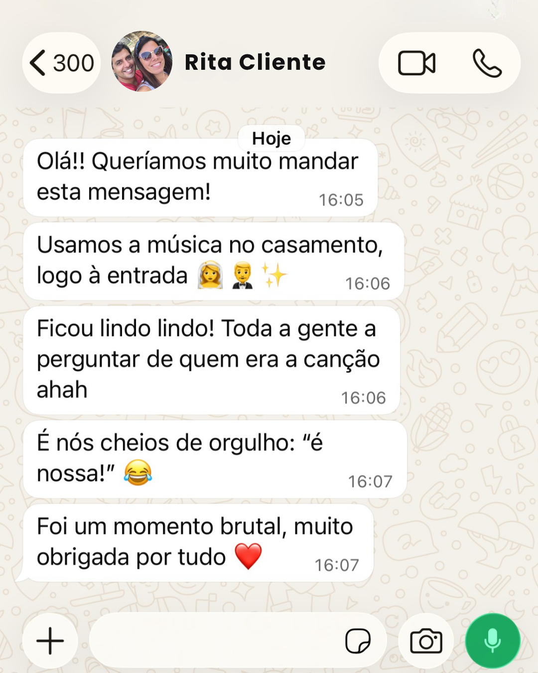 Mensagens da Rita a contar que usaram a música à entrada do casamento